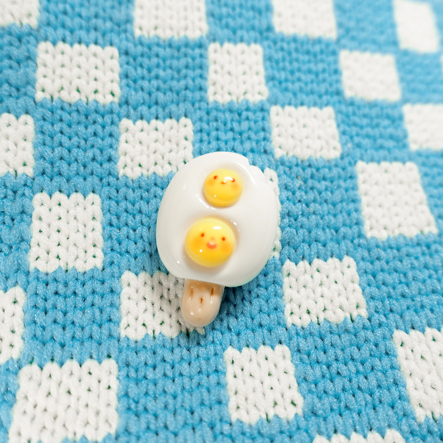 Miniature Smile Cream Bar Pin